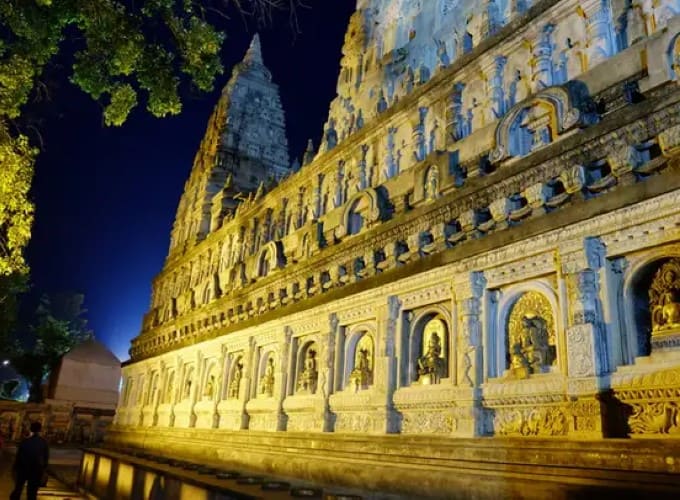 Kashi & Allahabad Tour 2N3D